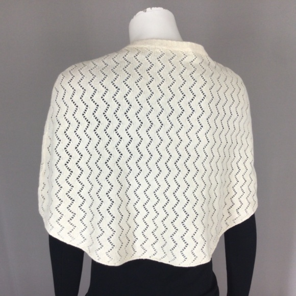 Cashmere capelette cape - Picture 3 of 4